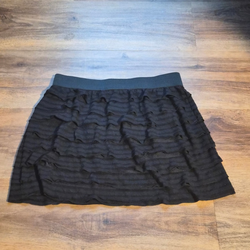 Fire Los Angeles Women Black Tiered Ruffle Mini Skirt Elastic Waist Whimsigoth